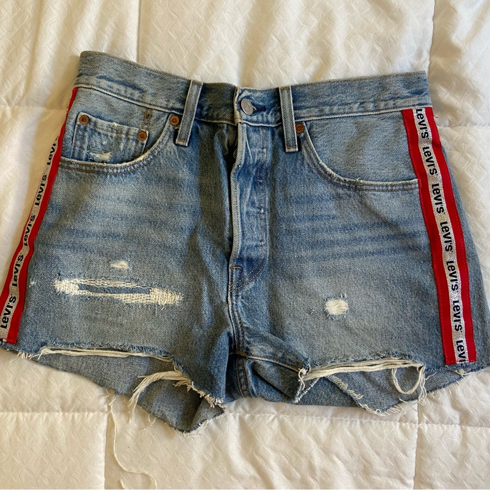501 Levi’s Denim shorts